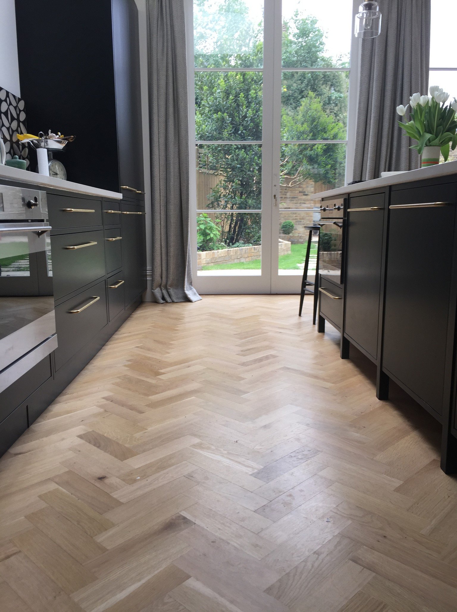 oak herringbone wood flooring